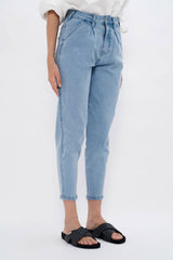 California - Sustainable Barrel Jeans - Sky Blue