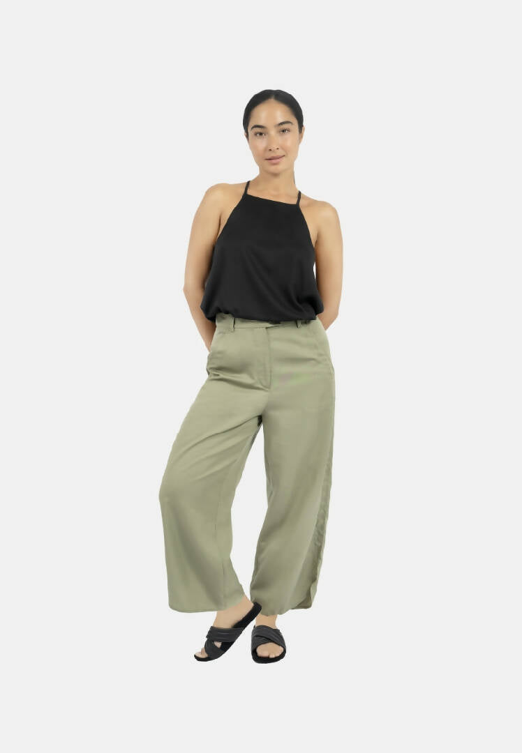 Vancouver Slip Top-BLACK