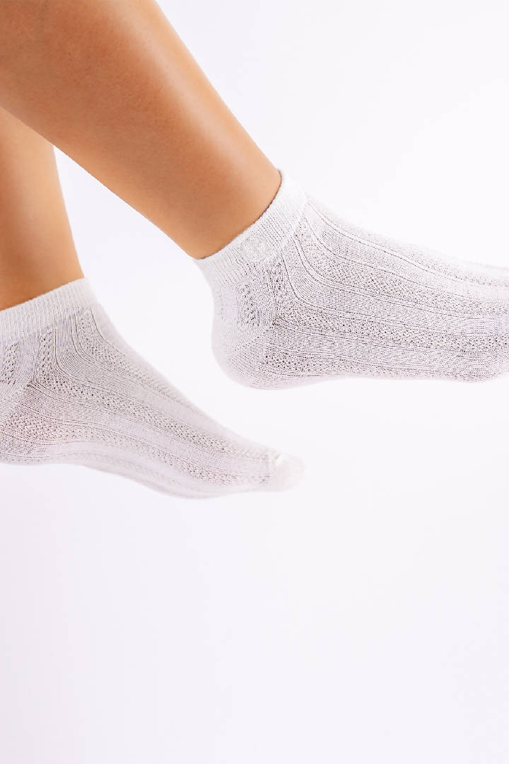Modal Cable-Knit Ankle Socks in All White