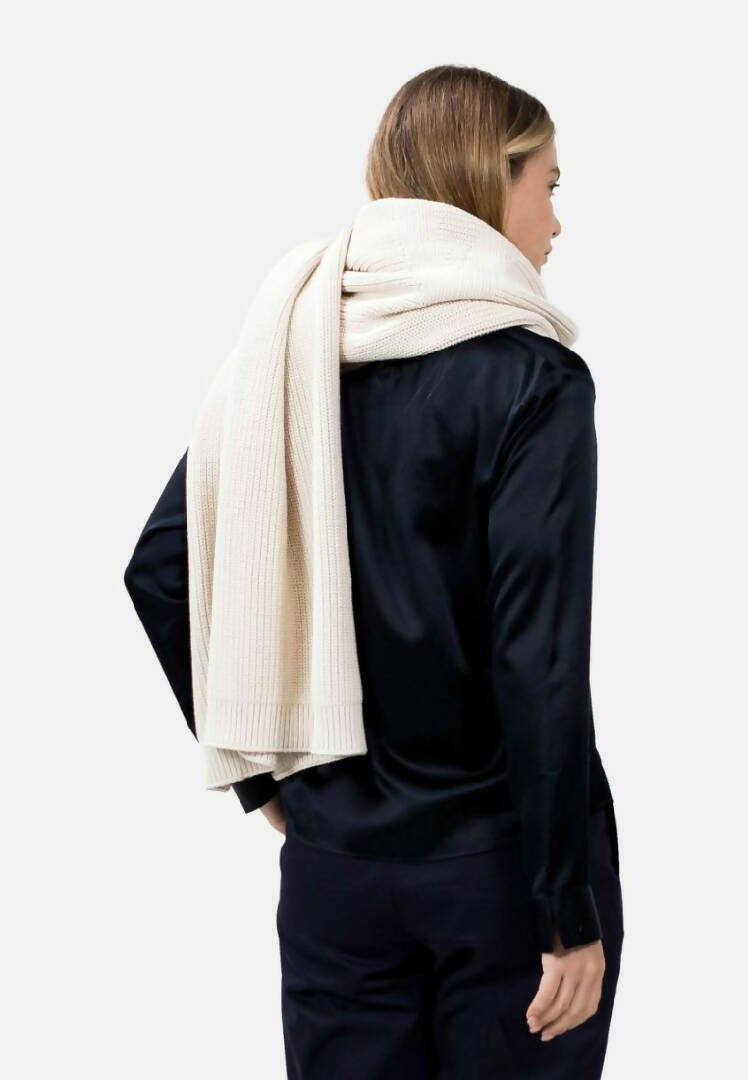olden-blanket-scarf-egret-5