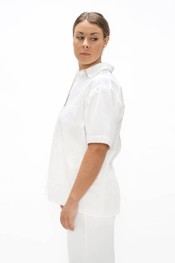 Vienna Organic Cotton Short Sleeves Shirt in Cloud White