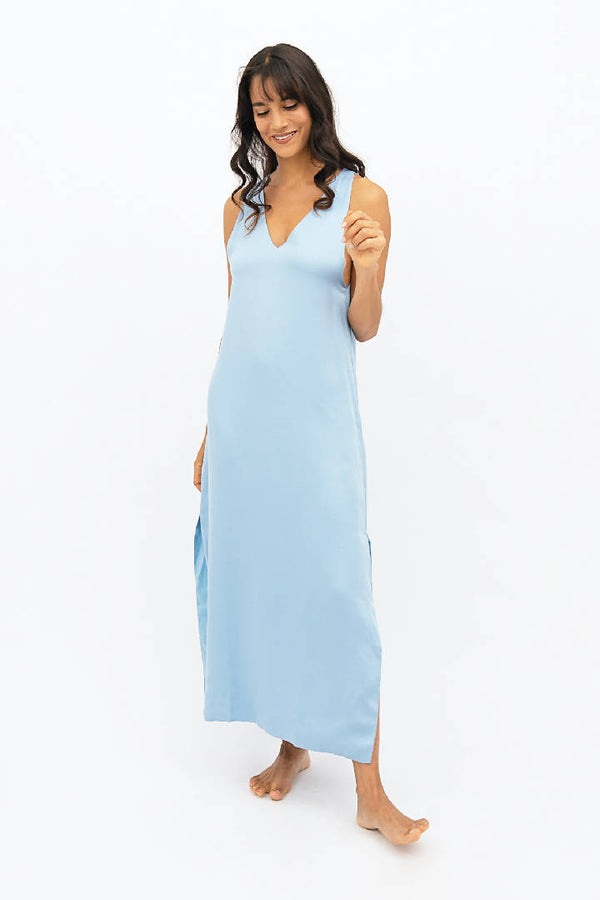Capri Sleeveless V-neck Maxi Dress in Sommerhus Blue