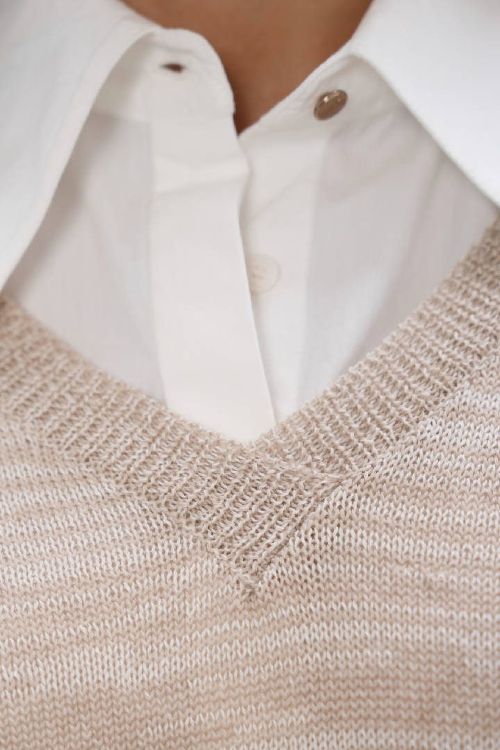 Nagano - Wool V-Neck Sweater - Sand Marl
