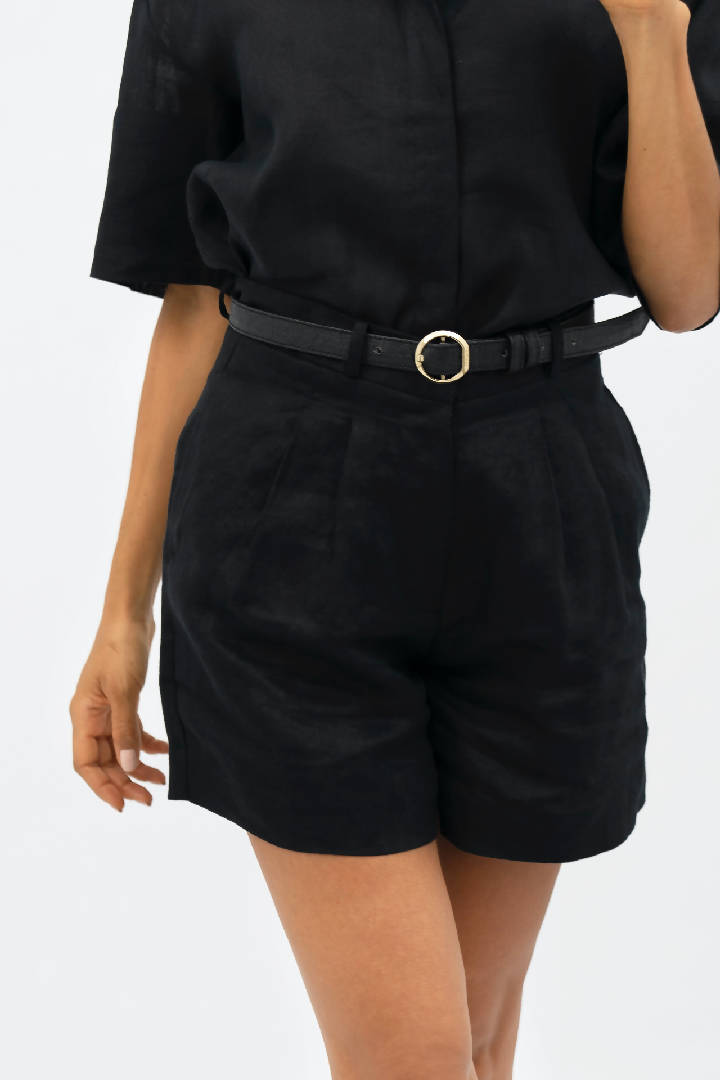 French Riviera Linen Mom Shorts in Licorice Black