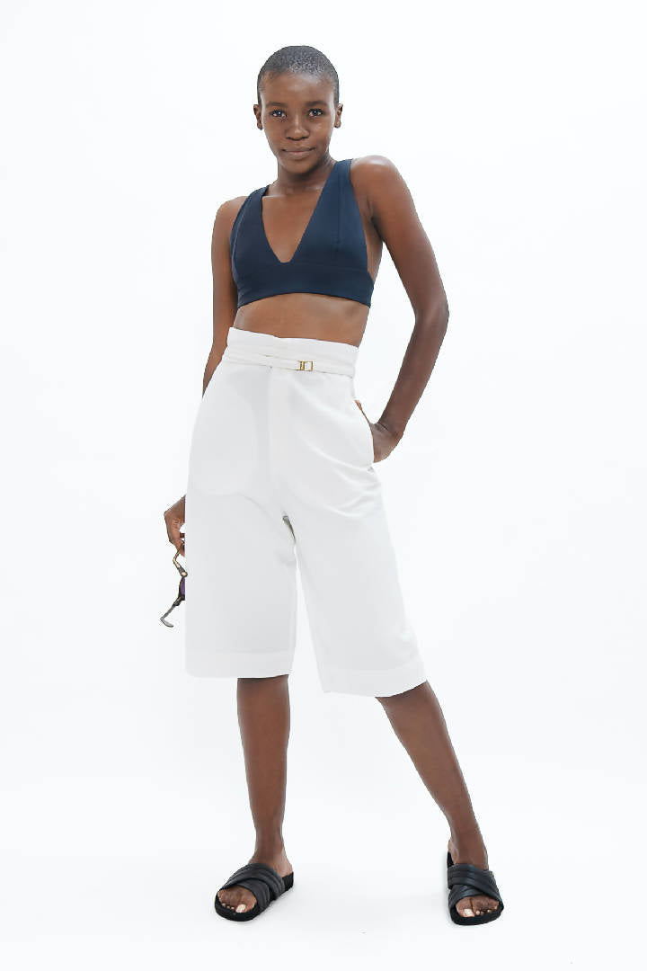 Florence Organic Cotton Bermuda Shorts in White Dove