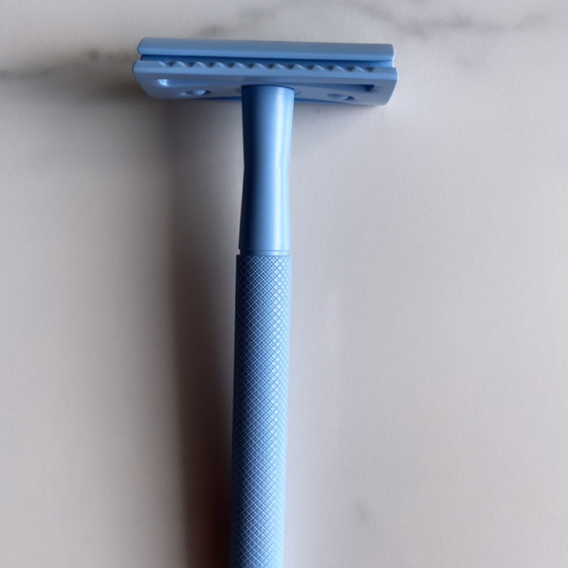 Blue reusable safety razor